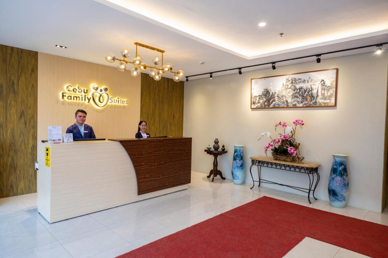 Cebu Family Suites Powered By Cocotel Екстериор снимка